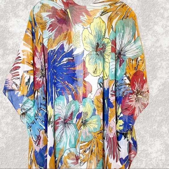 NWT FRANCESCA’S Tropical Floral Sheer Kimono, One Size - Picture 7 of 8